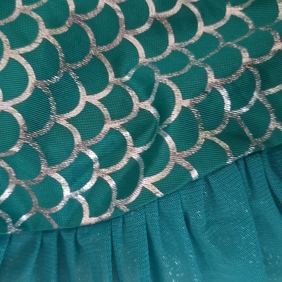 Cat & Jack mermaid tail swim skirt  L 10/12 - Picture 3 of 8